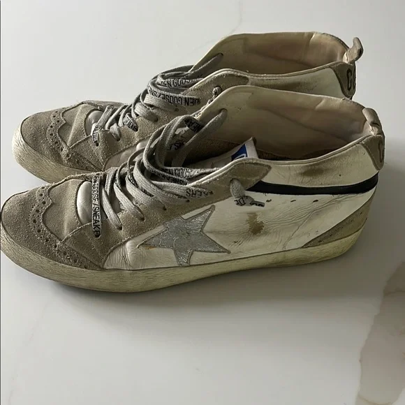 Golden Goose White and Gray Sneakers for Effortless Style - Picture 2 of 5